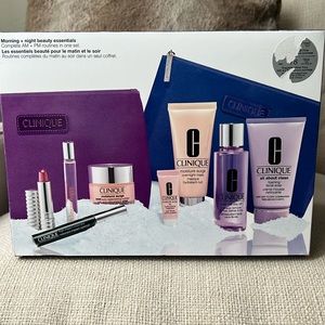 Clinique holiday bundle